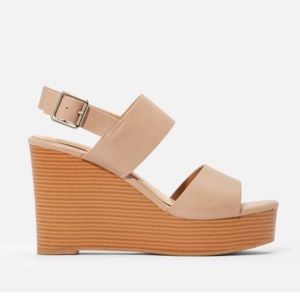 Nude wedges